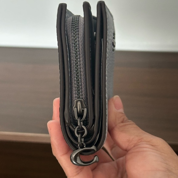 Coach Snap Wallet - Picture 6 of 10